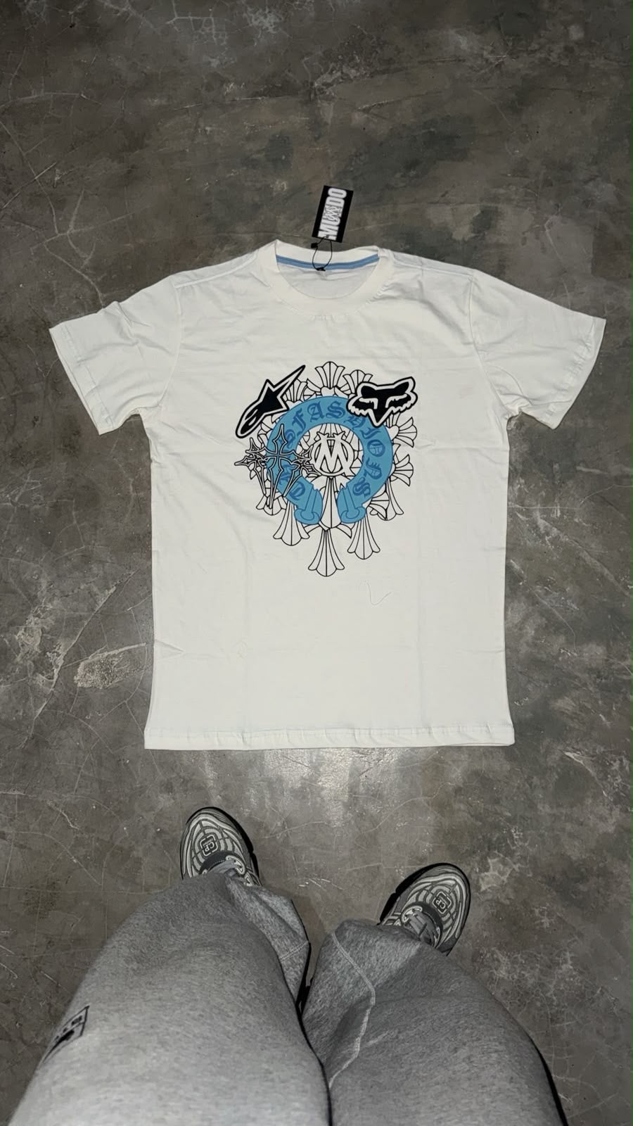 WORLD CHROME BRANCO COM AZUL