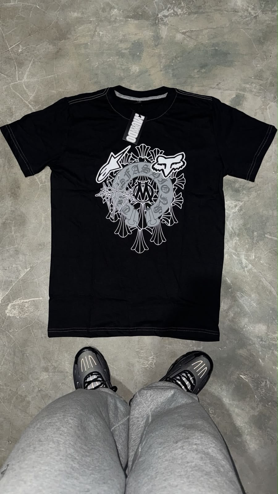 WORLD CHROME PRETO COM CINZA